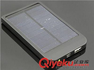 深圳市正益科技 工廠直銷太陽(yáng)能移動(dòng)電源與2600mA手機(jī)充電寶批發(fā)專家